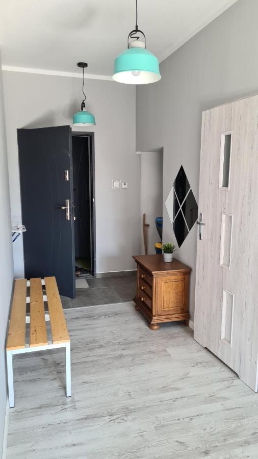 Urocze Apartamenty Na Wsi Goledzinow Esterno foto