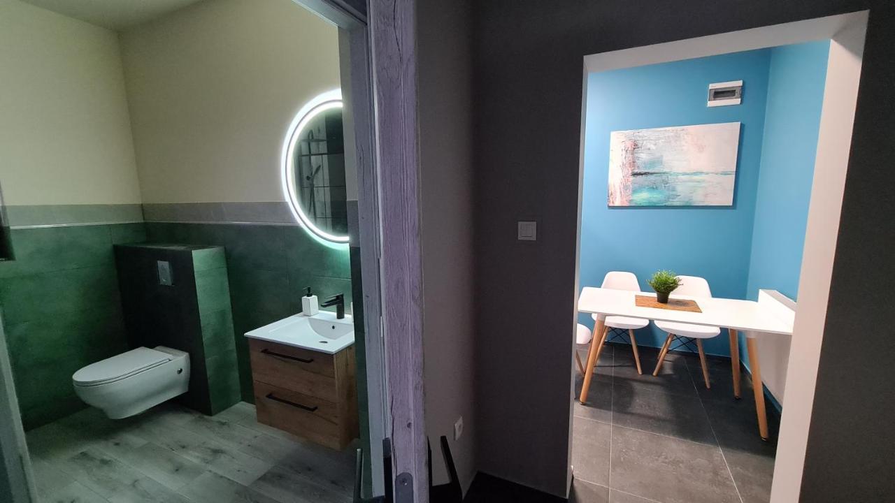 Urocze Apartamenty Na Wsi Goledzinow Esterno foto