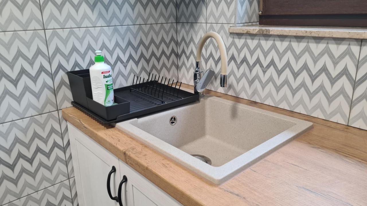 Urocze Apartamenty Na Wsi Goledzinow Esterno foto