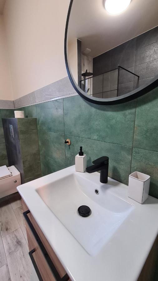 Urocze Apartamenty Na Wsi Goledzinow Esterno foto