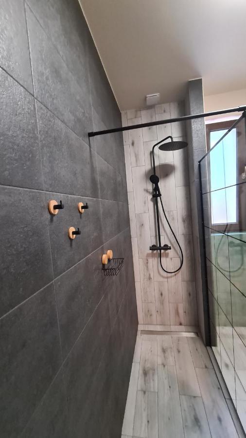 Urocze Apartamenty Na Wsi Goledzinow Esterno foto